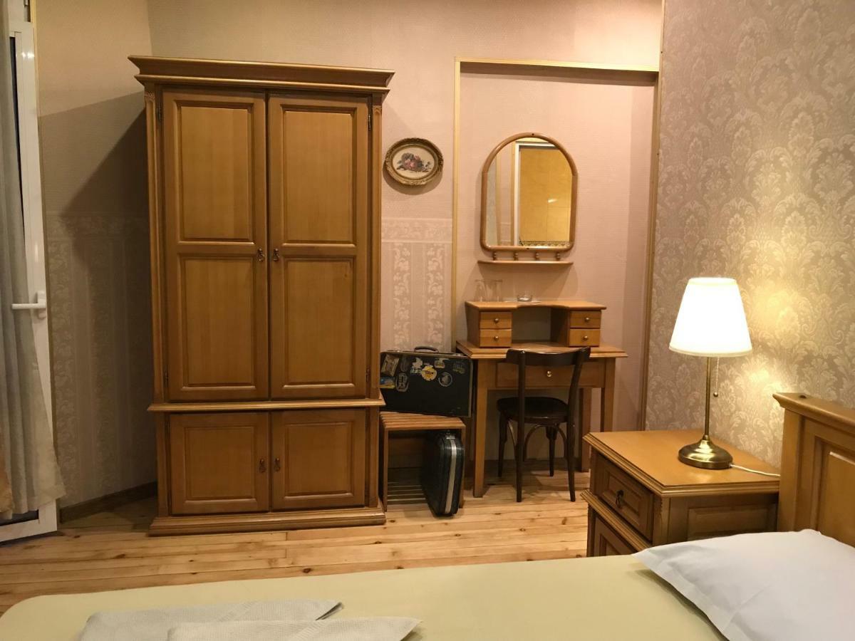 Pop Bogomil Family Hotel Σόφια Εξωτερικό φωτογραφία